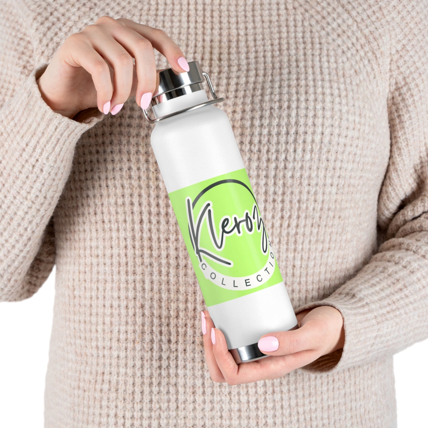 Insulated Water Bottle - Neroz Collection (22oz, Stylish & Functional)