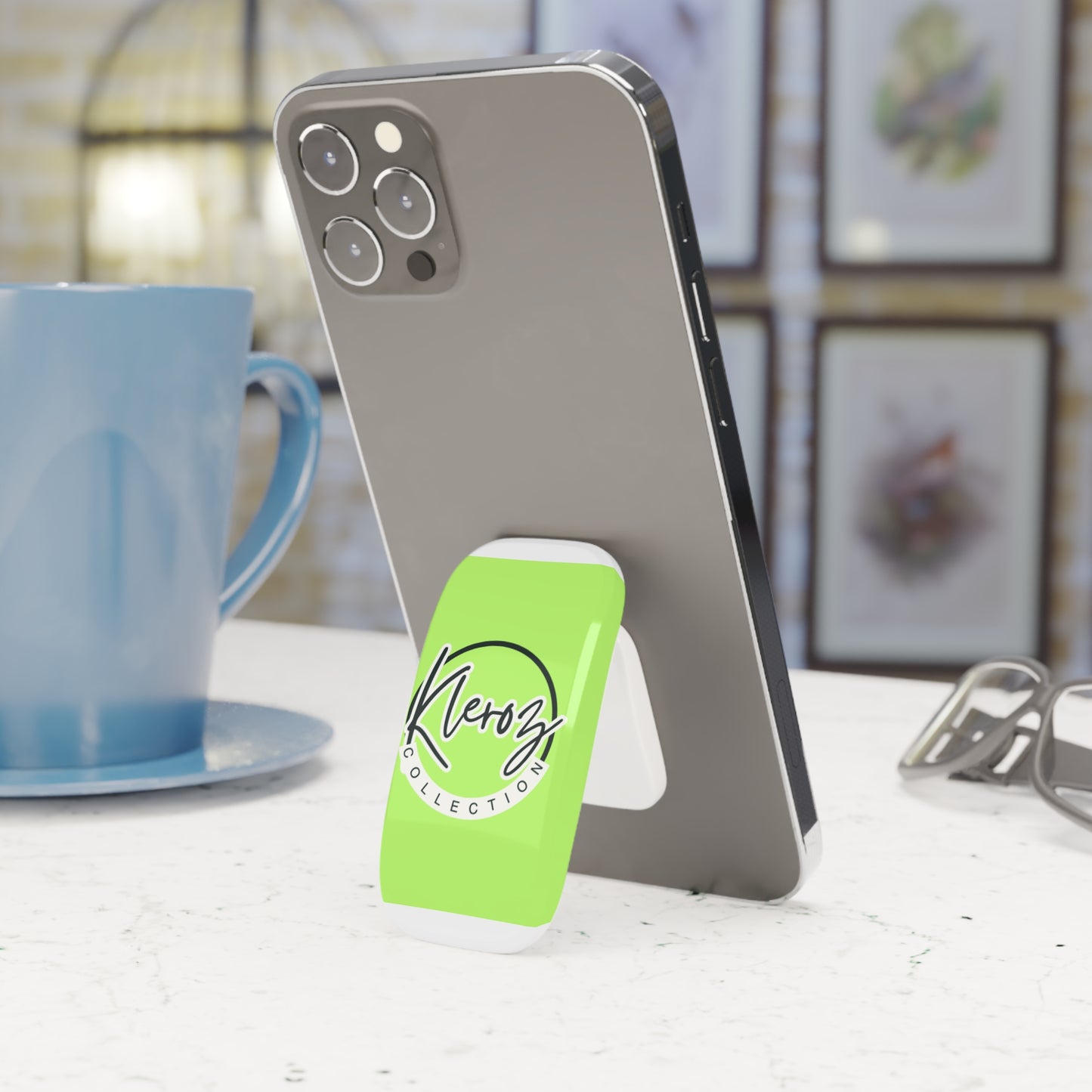 Kleoz Collection Phone Grip - Vibrant Green Click-On Stand for Easy Mobile Use